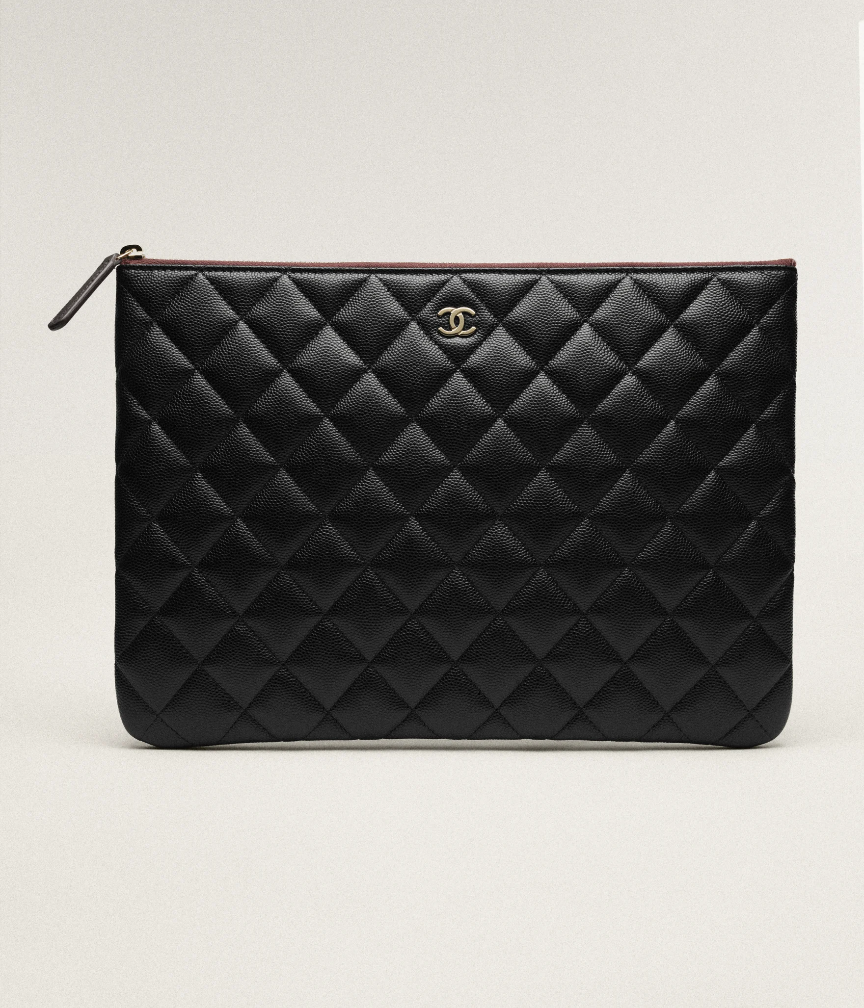 Classic Zipped Pouch Black
